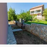 Besonderes Mit Pool, Grillplatz, Waschmaschine, Meerblick, Klima Grižane