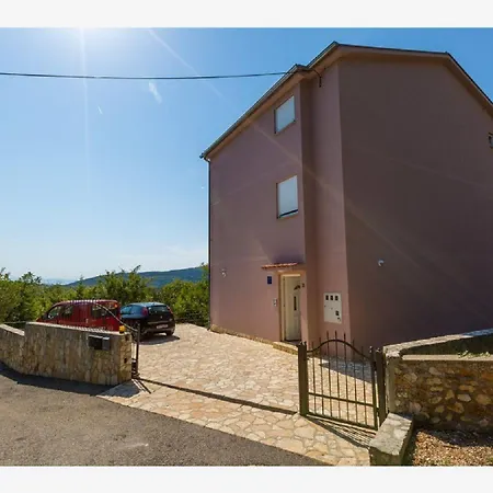 Besonderes Mit Pool, Grillplatz, Waschmaschine, Meerblick, Klima