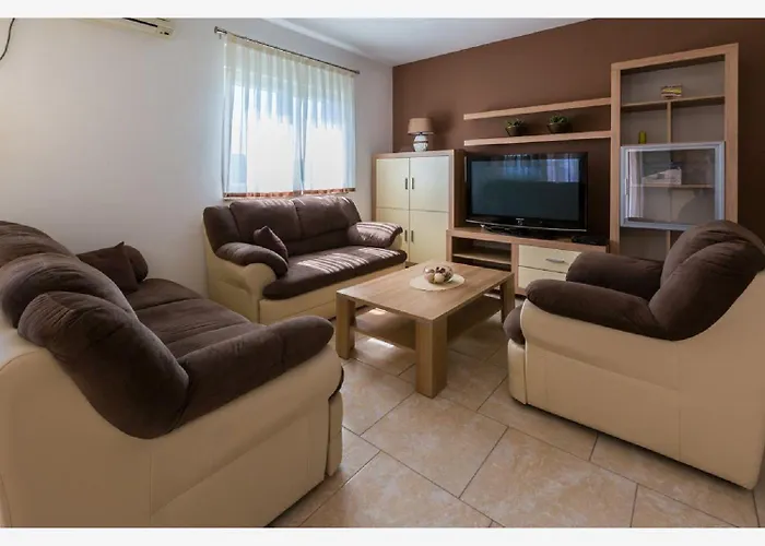 Besonderes Mit Pool, Grillplatz, Waschmaschine, Meerblick, Klima Apartamento *