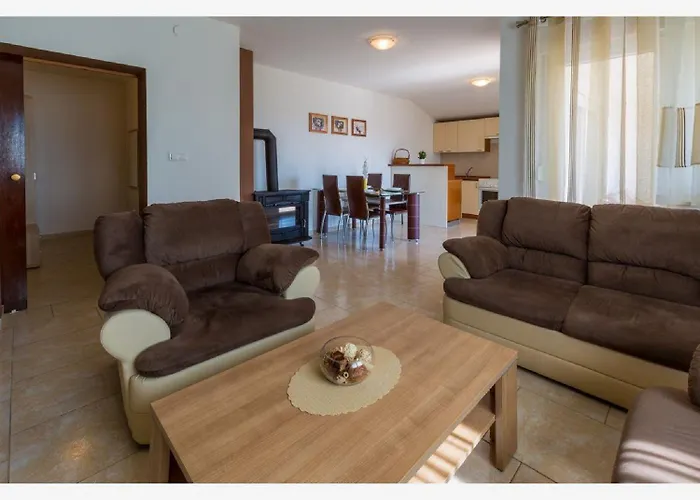 Apartamento Besonderes Mit Pool, Grillplatz, Waschmaschine, Meerblick, Klima Grižane