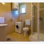 Besonderes Mit Pool, Grillplatz, Waschmaschine, Meerblick, Klima * Grižane
