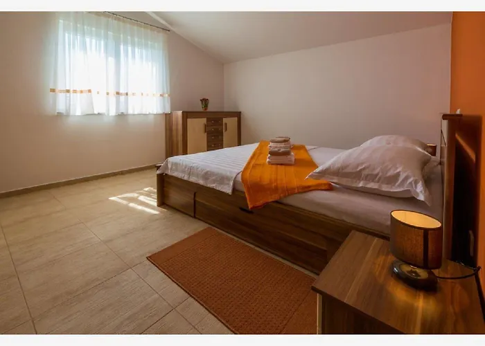 Besonderes Mit Pool, Grillplatz, Waschmaschine, Meerblick, Klima