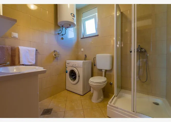 Besonderes Mit Pool, Grillplatz, Waschmaschine, Meerblick, Klima * Grižane