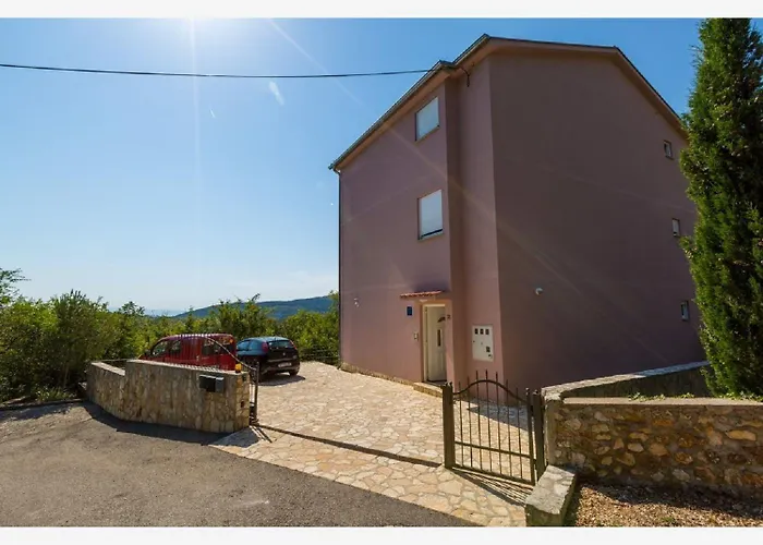 Besonderes Mit Pool, Grillplatz, Waschmaschine, Meerblick, Klima